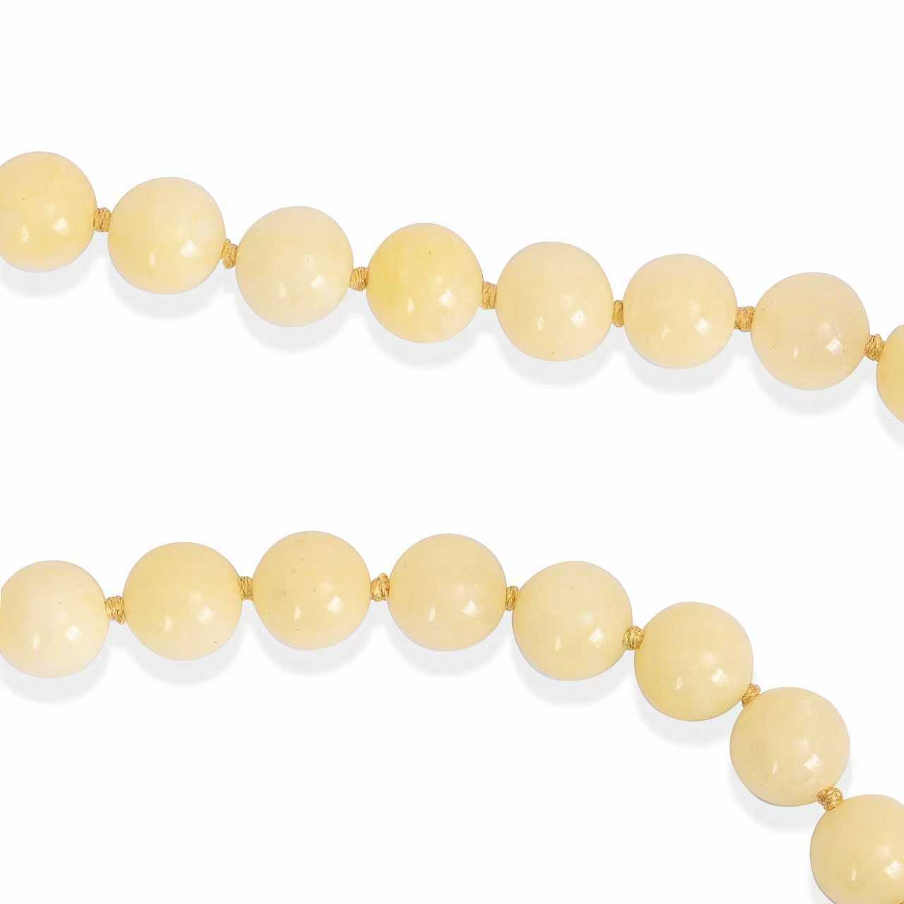 Luminous Honey Jade Choker Necklace