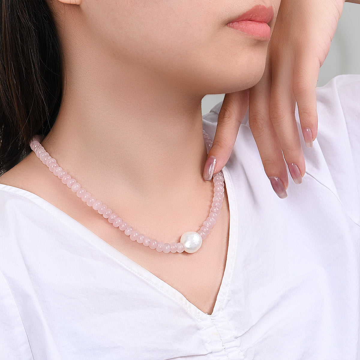 Rose Glow Pearl Necklace